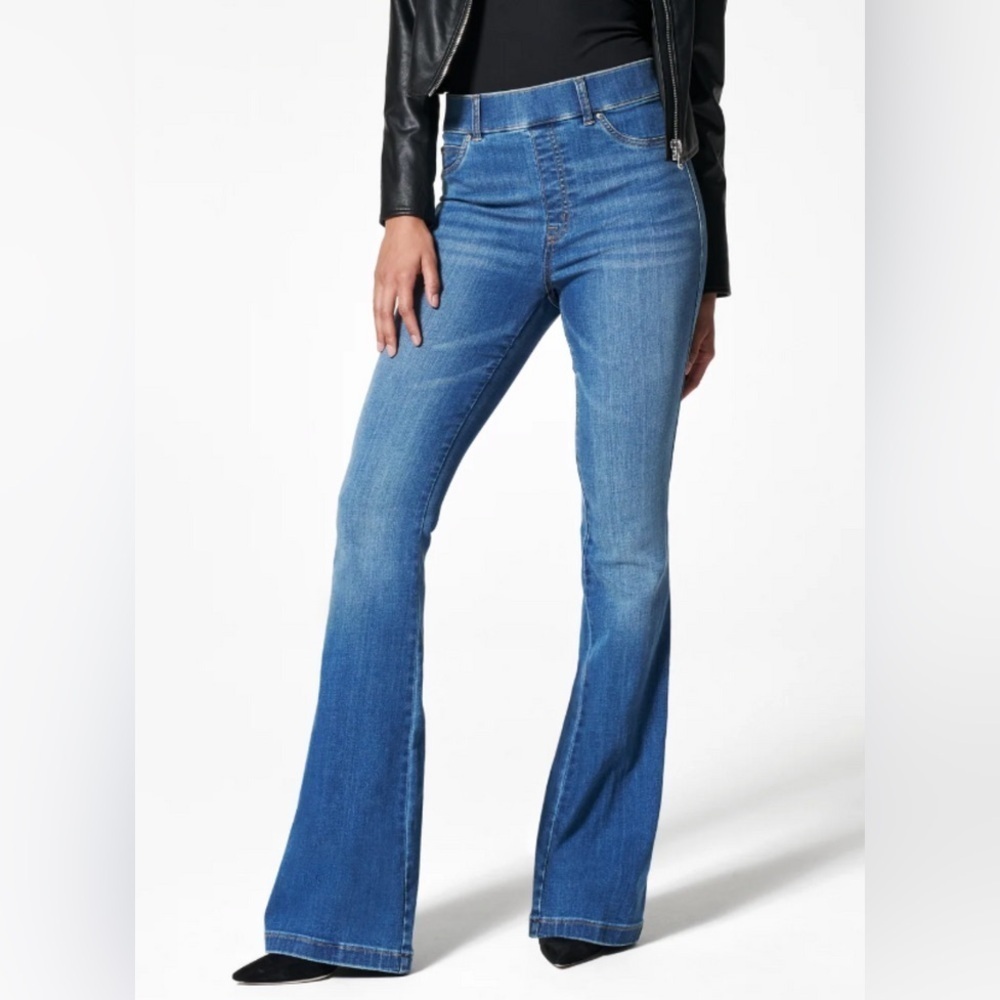 Spanx Ocean Flare Jeans Vintage Indigo Wash Size Small - Picture 8 of 11